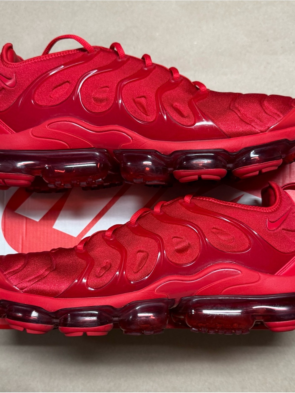Nike Air Vapormax Plus Triple Red Men’s size 14 running shoes Rare!